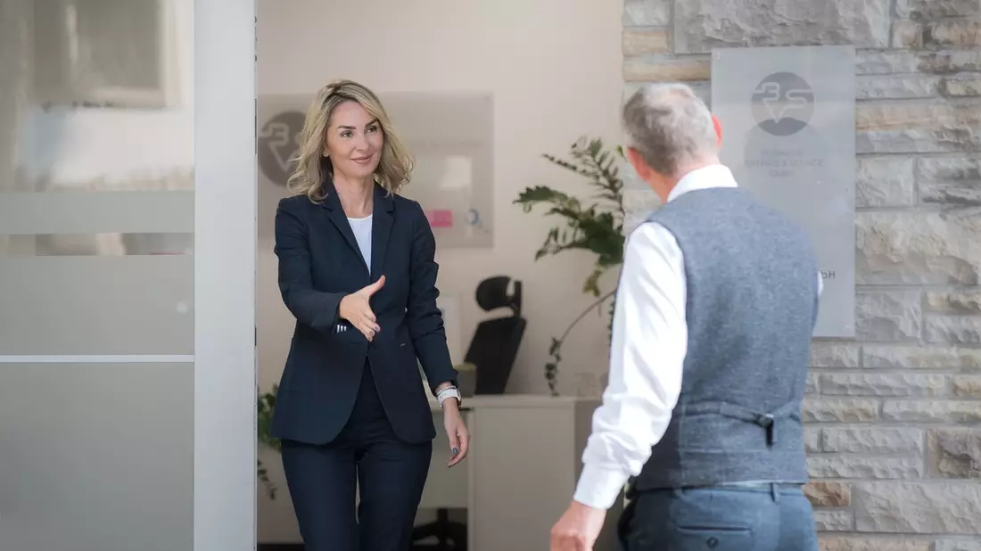 Tatjana Kljueva: So gute Erfahrungen machen Kunden mit der BVS Business Vertrieb & Service GmbH - Bild: presseportal.de