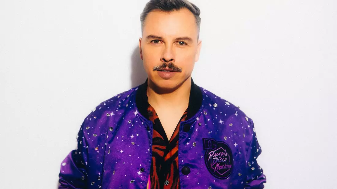 „From Dresden to the world“ – MDR-Doku begleitet DJ Purple Disco Machine - Bild: presseportal.de