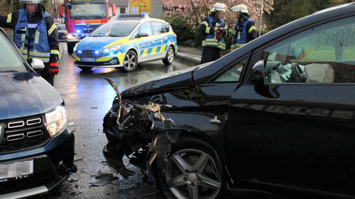 POL-MI: Frontalzusammenstoß auf der Berliner Straße - Foto: presseportal.de