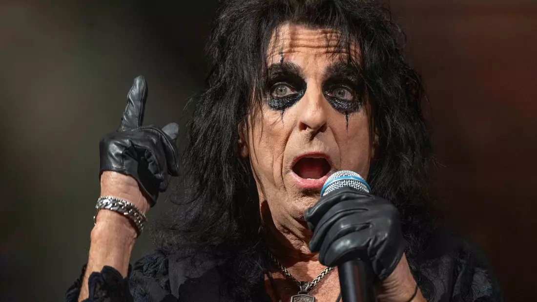 Alice Cooper und seine Band trennten sich vor 51 Jahren. (Archivbild) - Bild: Jim Z. Rider/ZUMA Press Wire/dpa