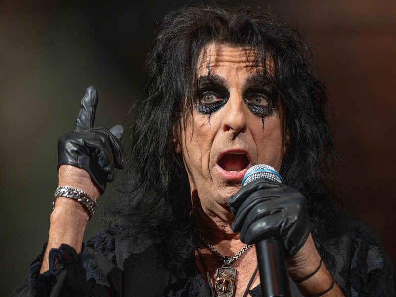 Alice Cooper und seine Band trennten sich vor 51 Jahren. (Archivbild) - Foto: Jim Z. Rider/ZUMA Press Wire/dpa
