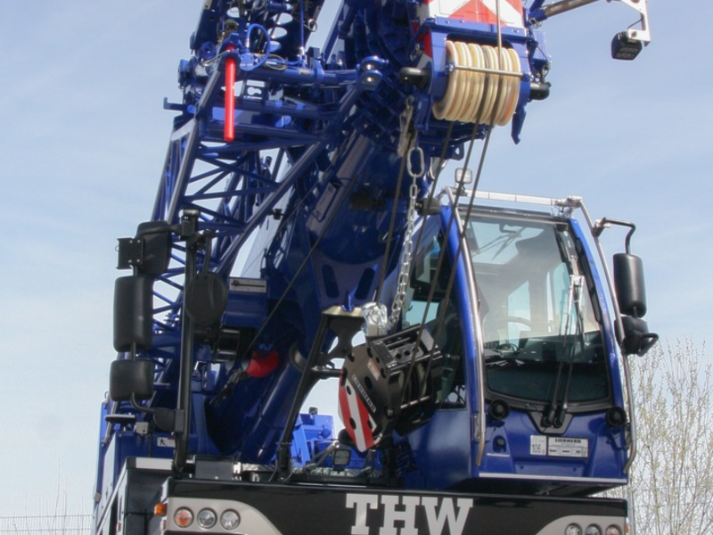 THW HB-NDS: Neue Mobilkrane für THW-Brückenbau - Foto: presseportal.de