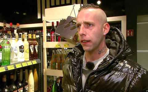 Armes Deutschland - Stempeln oder abrackern? / Neue Folgen der Sozialreportage beleuchten die Herausforderungen am Rande der Gesellschaft - Foto: presseportal.de Armes Deutschland - Stempeln oder abrackern? / Neue Folgen der Sozialreportage beleuchten die Herausforderungen am Rande der Gesellschaft - Foto: presseportal.de