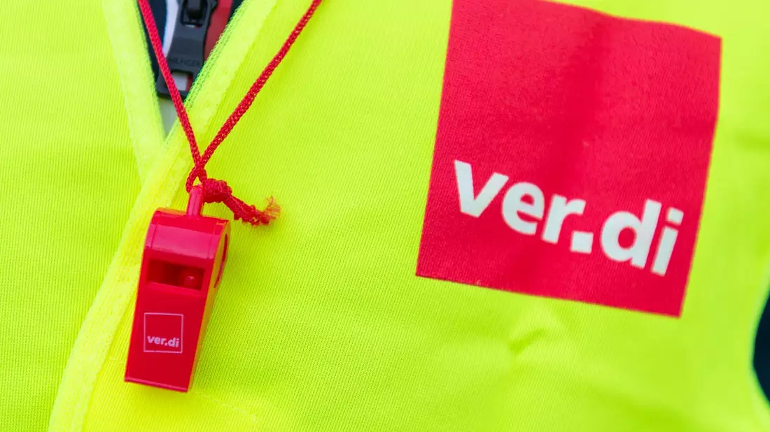Verdi-Warnstreiks des Luftsicherheitspersonals hatten in der vergangenen Woche verschiedene deutsche Flughäfen zeitweise lahmgelegt. - Bild: Christophe Gateau/dpa