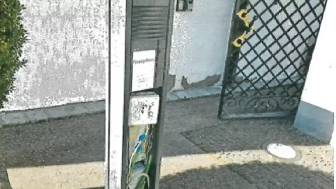 POL-KN: (Triberg / Schwarzwald-Baar-Kreis) Sachbeschädigung an einer elektronischen Zufahrtssicherung (25.03.2024) - Bild: presseportal.de