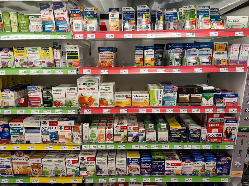 Medikamente in einer Drogerie (Archiv) - Foto: über dts Nachrichtenagentur
