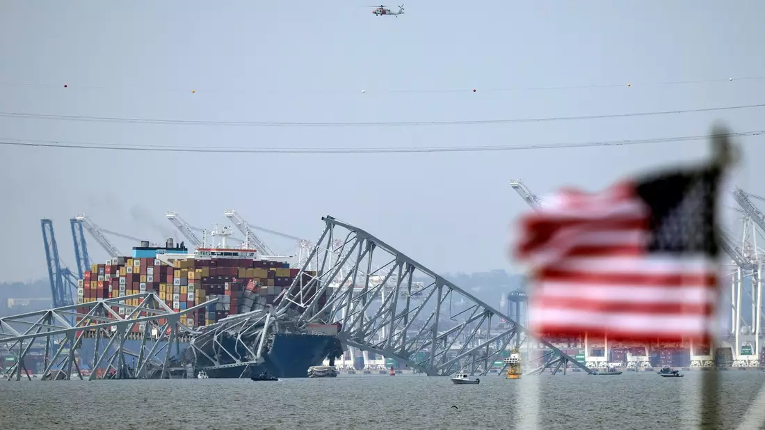 Der Hafen von Baltimore ist eine der wichtigsten maritimen Anlaufstellen der USA - insbesondere für den Import und Export von Autos und Kleinlastern. - Bild: Mark Schiefelbein/AP