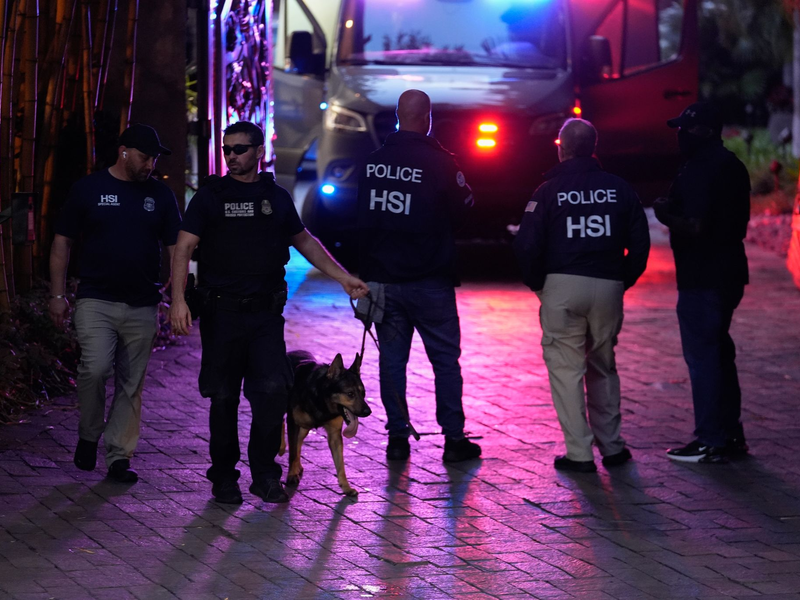 Die Razzia 2024 in Miami Beach. (Archivbild) - Foto: Rebecca Blackwell/AP