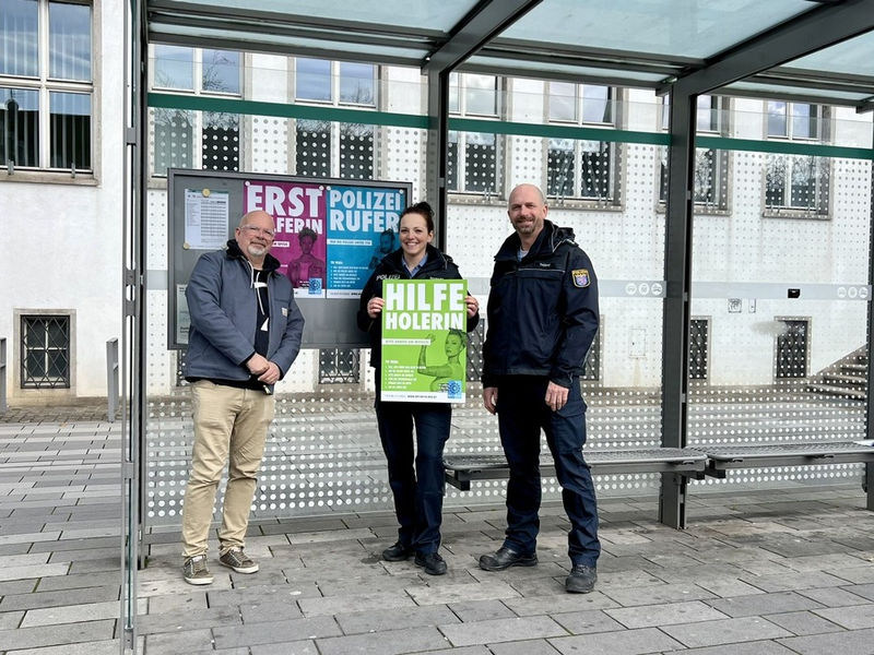 POL-DA: Rüsselsheim: Präventionsstand Sichere Innenstadt - Experten informieren/AKTION-TU-WAS - Initiative der Polizei für mehr Zivilcourage - Foto: presseportal.de