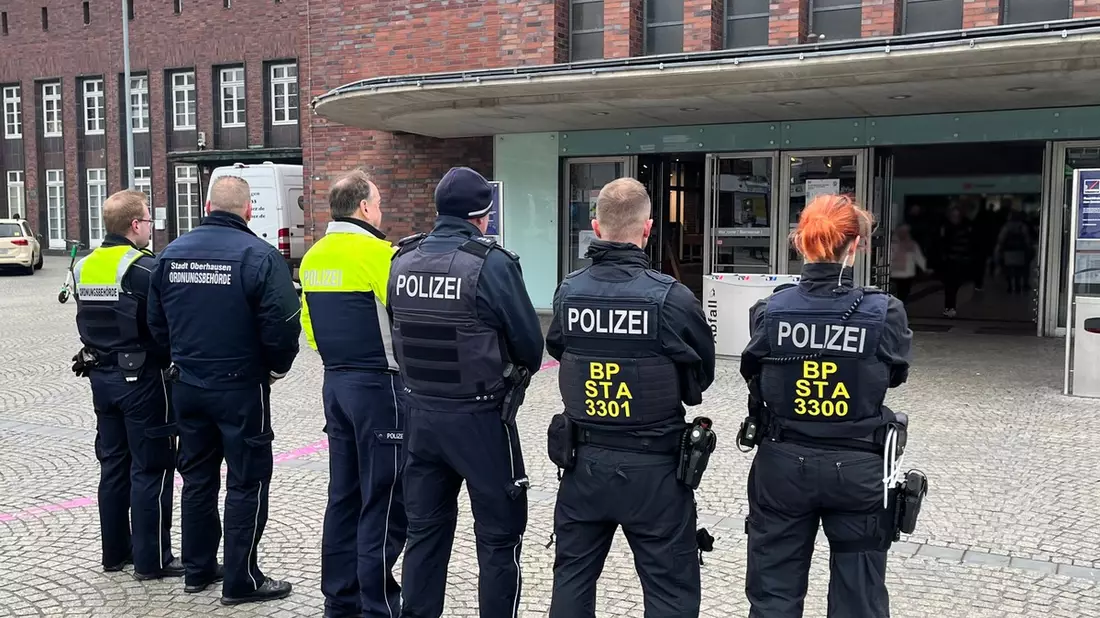 POL-OB: Gemeinsame Kontrolle von Polizei, Bundespolizei und Kommunalem Ordnungsamt am Hauptbahnhof - Bild: presseportal.de
