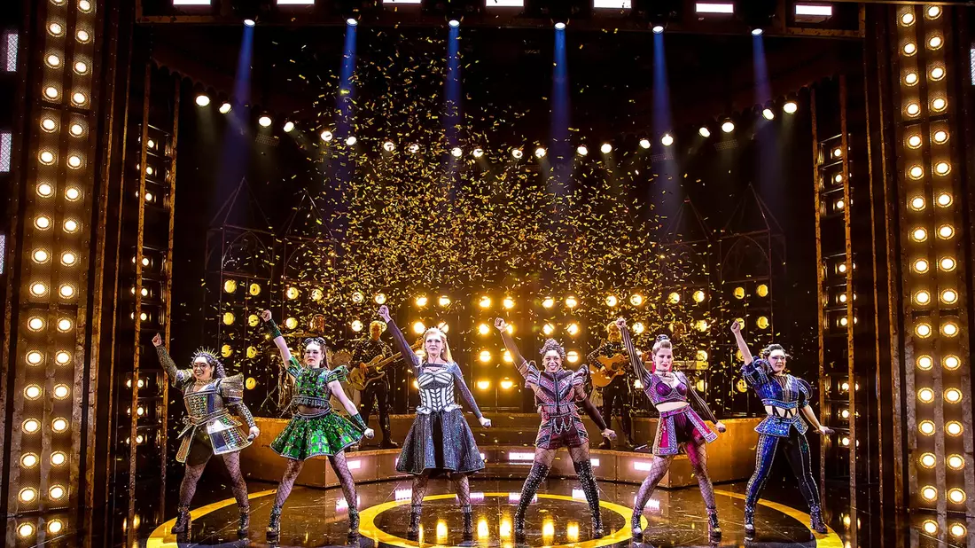 Das Pop-Musical «Six» ist noch bis zum 7. April am Deutschen Theater in München zu sehen. - Bild: Pamela Raith/Beeck Streich Kommunikation/dpa