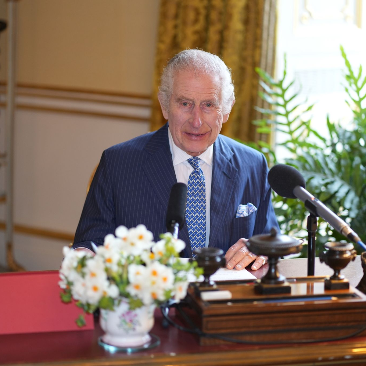 Wegen seiner Erkrankung nimmt Charles derzeit keine größeren öffentlichen Auftritte wahr. - Foto: BBC/Sky/ITV News/PA Wire/dpa