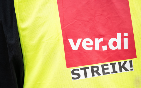 Die Tarifverhandlungen für die rund fünf Millionen Beschäftigten im Einzelhandel kommen seit Monaten kaum voran. - Foto: Hannes P Albert/dpa Die Tarifverhandlungen für die rund fünf Millionen Beschäftigten im Einzelhandel kommen seit Monaten kaum voran. - Foto: Hannes P Albert/dpa