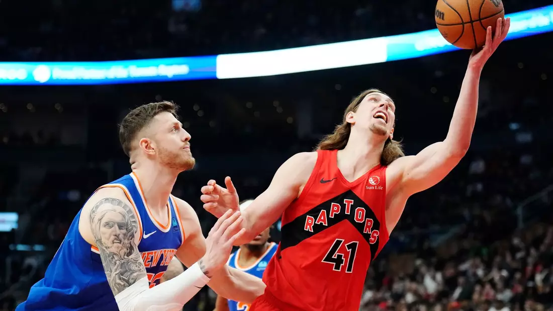 Die New York Knicks mit Isaiah Hartenstein (l) holten ein ungefährdetes 145:101 gegen die Toronto Raptors. - Bild: Frank Gunn/The Canadian Press/AP/dpa