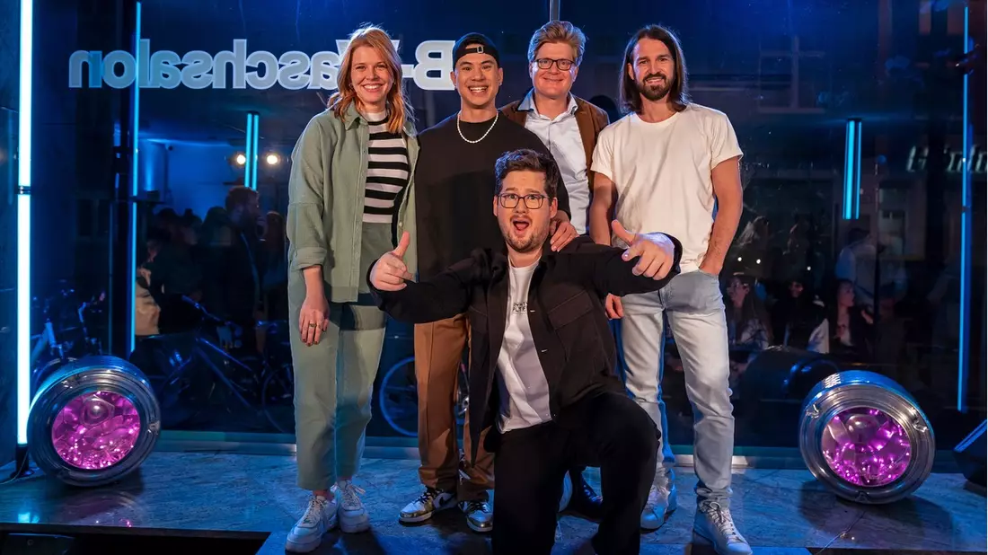Heute Abend bei RTLZWEI: Start der Stand-Up Comedy Show NightWash mit Gastgeber Chris Tall - Bild: presseportal.de