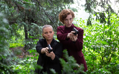 Tatort: Angst im Dunkeln am Ostermontag: Mikroabenteuer im Wald nichts für Jasna Fritzi Bauer und Luise Wolfram - Foto: presseportal.de