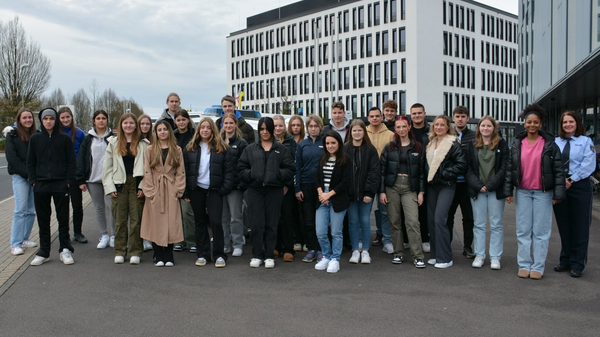 POL-ME: Jugendliche lernen die Kreispolizeibehörde beim 