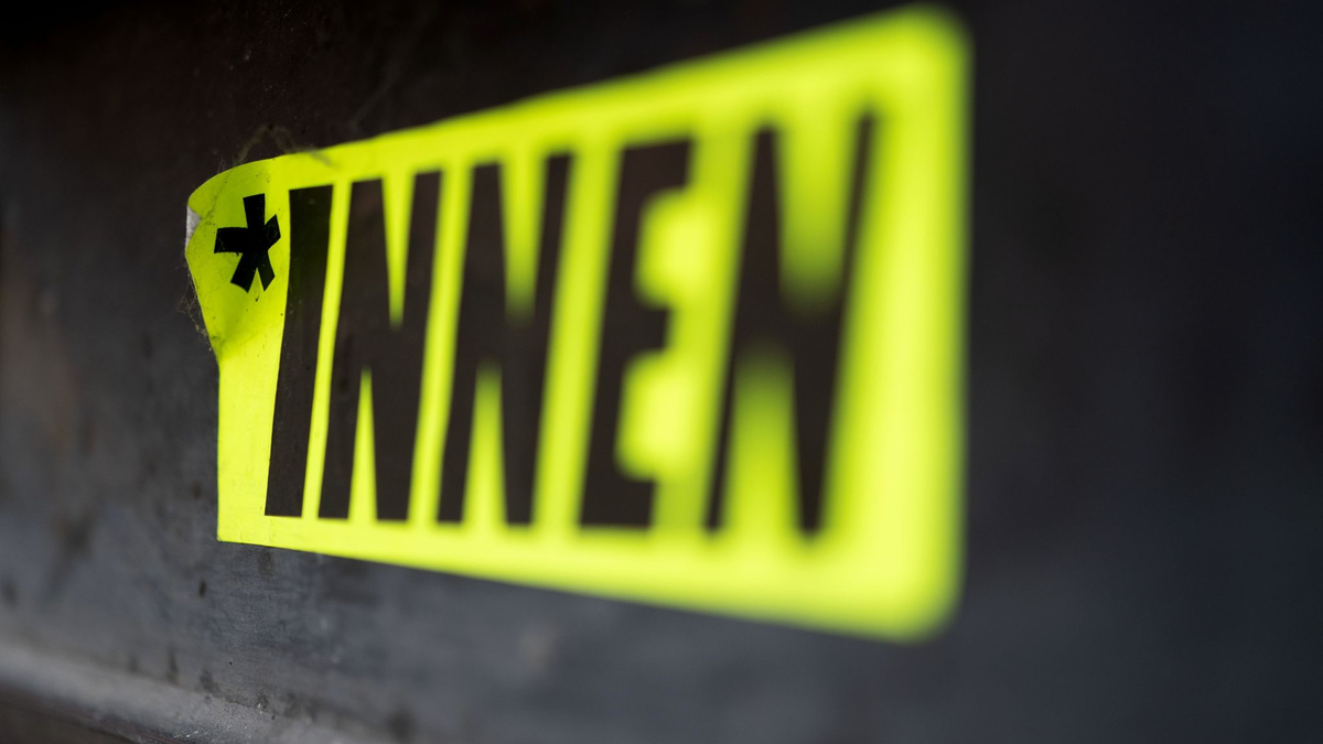 Die Wahl unserer Worte beeinflusst auch, ob wir uns Männer oder Frauen vor unserem inneren Auge sehen - das zeigt eine Studie der Universität Würzburg. - Foto: Marijan Murat/dpa