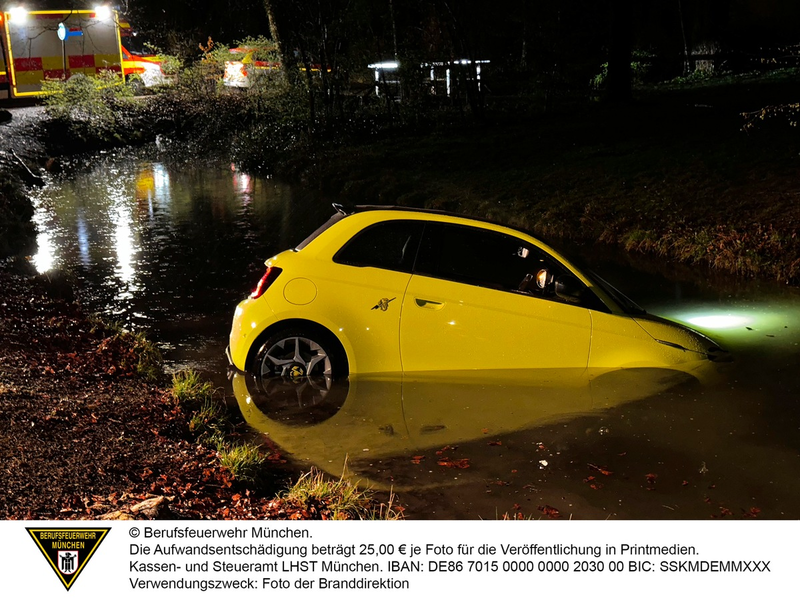 FW-M: Fiat 500 Abarth geht Baden (Altstadt-Lehel) - Foto: presseportal.de