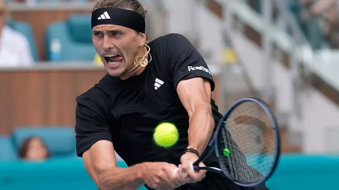 Steht in Miami im Halbfinale: Alexander Zverev. - Bild: Lynne Sladky/AP/dpa