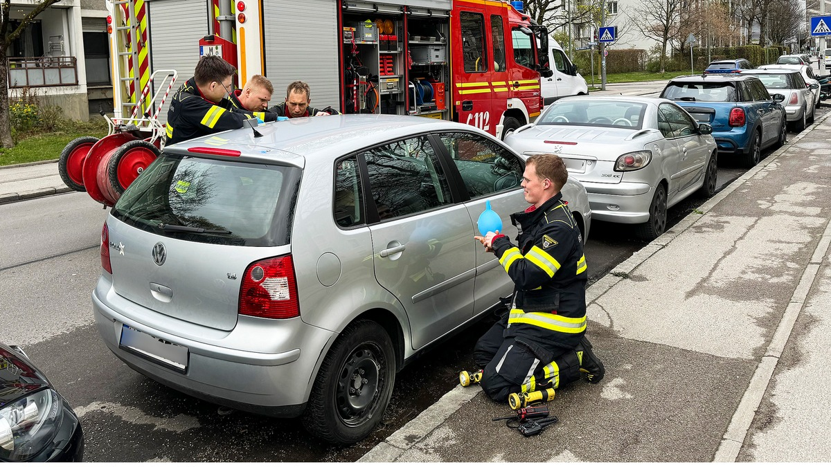 FW-M: Und plötzlich war das Auto zu (Milbertshofen) - Foto: presseportal.de