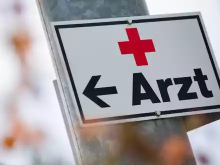 Bei den Hausarztpraxen zeigte sich erstmals seit mehreren Jahren kein Rückgang mehr. - Foto: Tom Weller/dpa