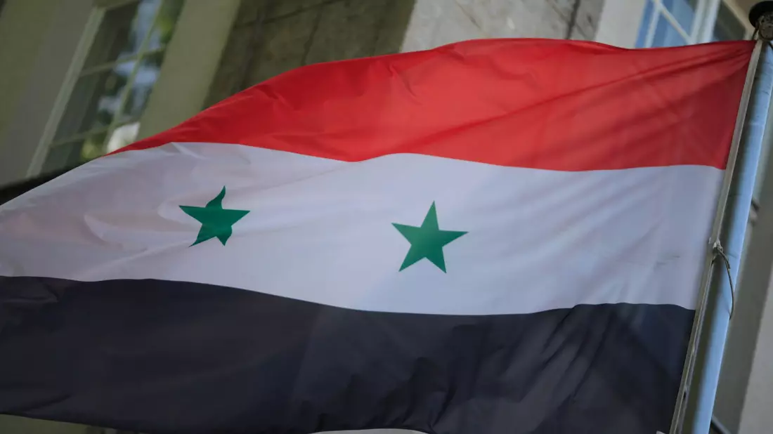 Luftangriffe in Syrien: Mindestens 42 Menschen sind getötet worden. - Bild: picture alliance / dpa