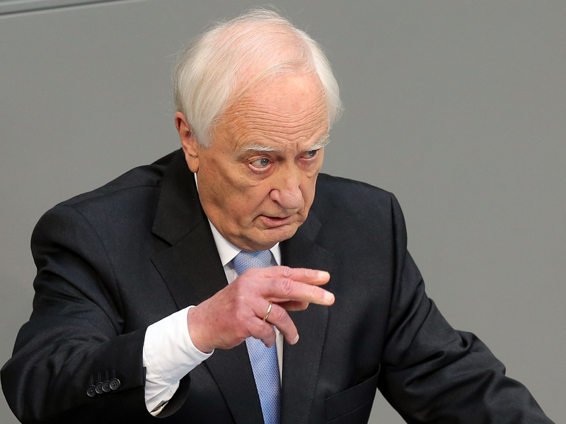 Nimmt die SPD-Spitze hinsichtlich ihrer Ukraine-Poltik in die Kritik: Historiker Heinrich August Winkler (Archivbild). - Foto: Wolfgang Kumm/dpa