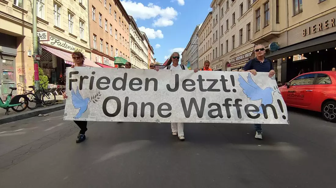 Demo gegen Waffenlieferungen am 13.05.2023 - Bild: über dts Nachrichtenagentur