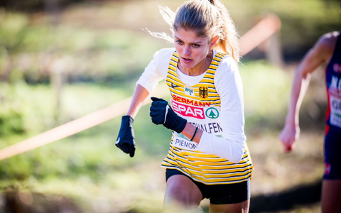 Benötigte für die zehn Kilometer beim Osterlauf in Paderborn 32:09 Minuten: Konstanze Klosterhalfen. - Foto: Jasper Jacobs/BELGA/dpa