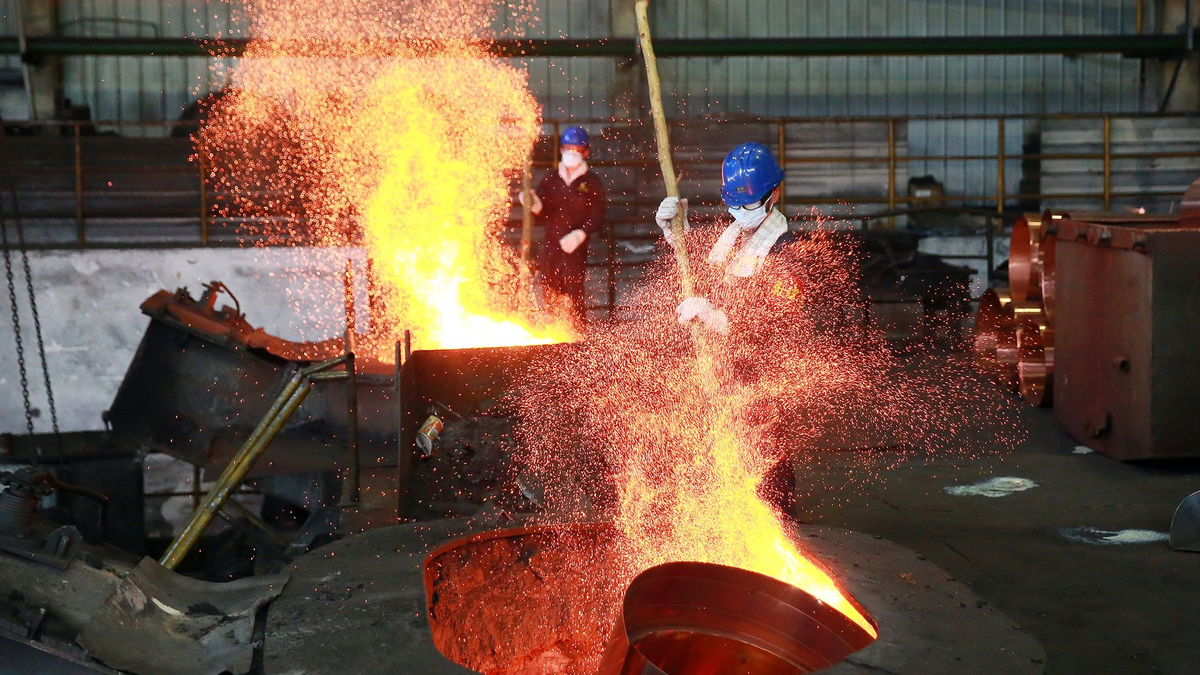 Die Stimmung in den Chefetagen chinesischer Unternehmen hat sich nach Monaten wieder aufgehellt. - Foto: Tpg/Zuma Press/dpa