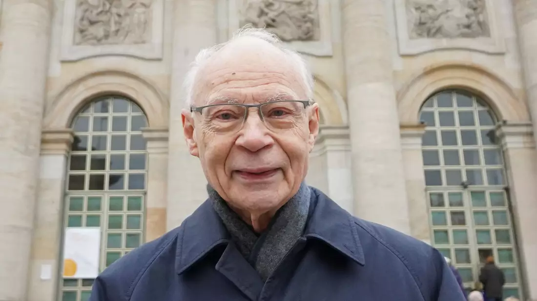 Hans Joachim Meyer ist tot. Der fühere ZdK-Präsident ist im Alter von 87 Jahren gestorben. - Bild: Jörg Carstensen/dpa