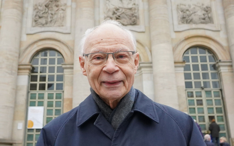 Hans Joachim Meyer ist tot. Der fühere ZdK-Präsident ist im Alter von 87 Jahren gestorben. - Foto: Jörg Carstensen/dpa