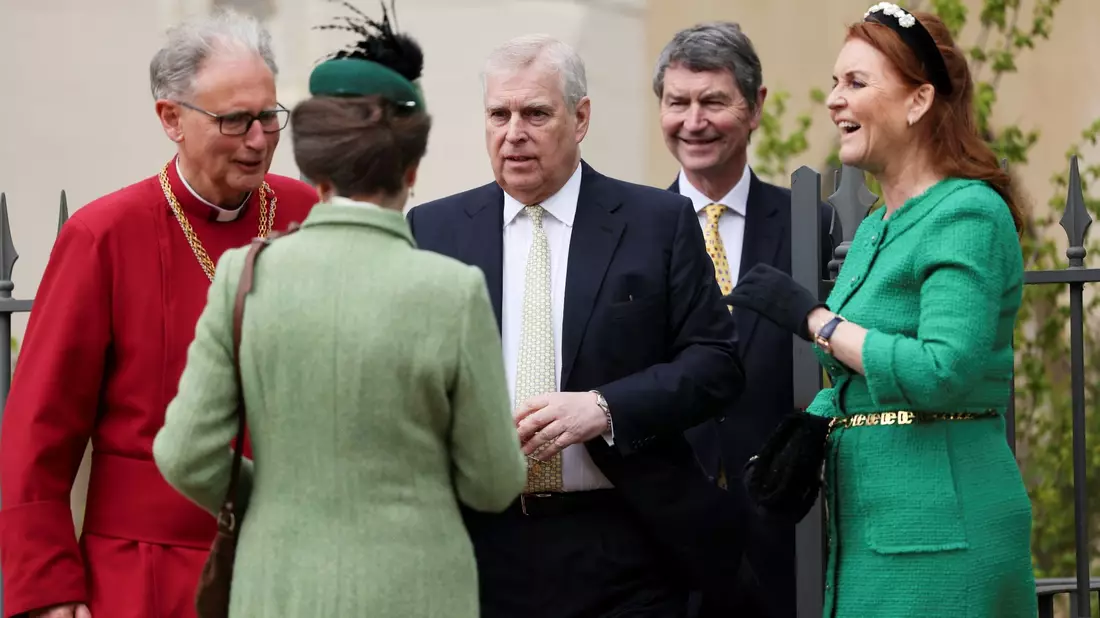 Prinz Andrew gilt wegen seiner Verwicklung in einen Missbrauchsskandal als schwarzes Schaf der Royal Family. (Archivbild). - Bild: Hollie Adams/PA Wire/dpa