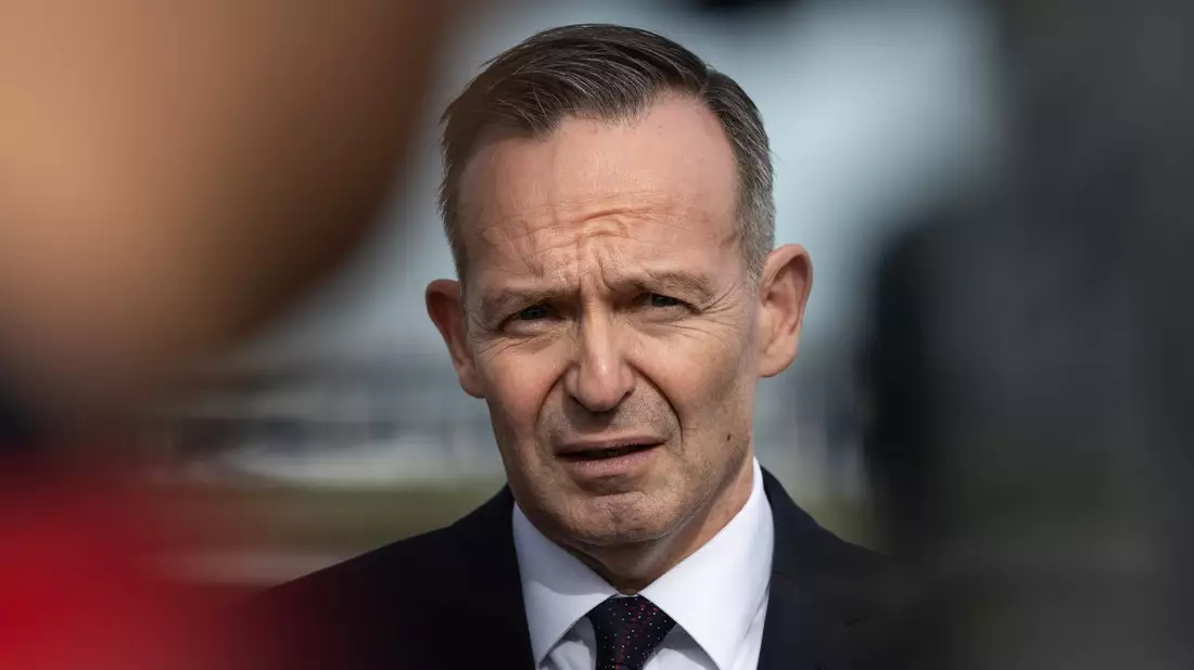 «Ich halte es nicht für gut, dass man die Ticketpreise immer weiter nach unten anpasst und dann das Angebot ausdünnt»: Volker Wissing. - Bild: Hannes P Albert/dpa