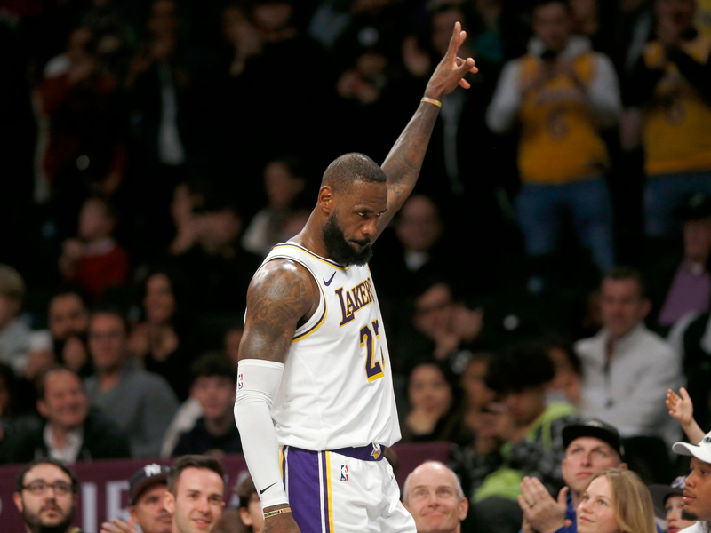 Erzielte bislang 40.474 Punkte in Hauptrunden-Partien in seiner NBA-Karriere: LeBron James. - Foto: John Munson/AP/dpa