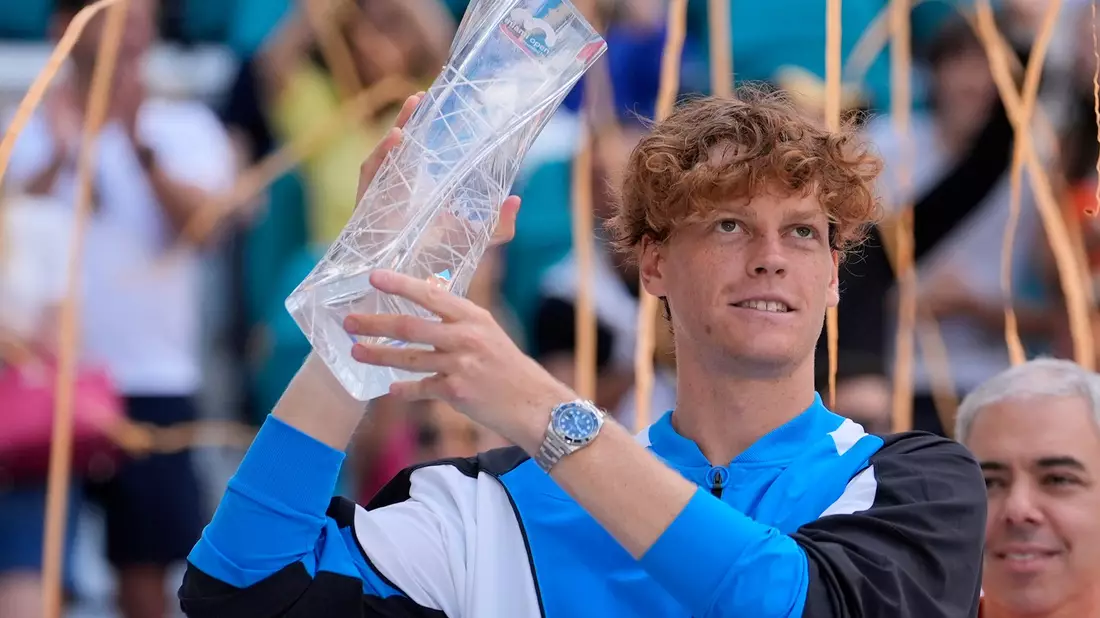 In der Weltrangliste steht Sinner als erster Tennis-Profi aus Italien auf Rang zwei. - Bild: Lynne Sladky/AP