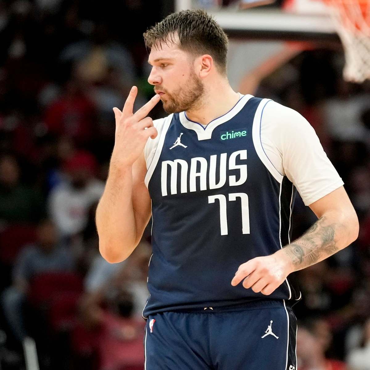 Luka Doncic kam beim 125:107 auf 7 Rebounds, 12 Vorlagen und 47 Punkte. - Foto: Eric Christian Smith/AP/dpa