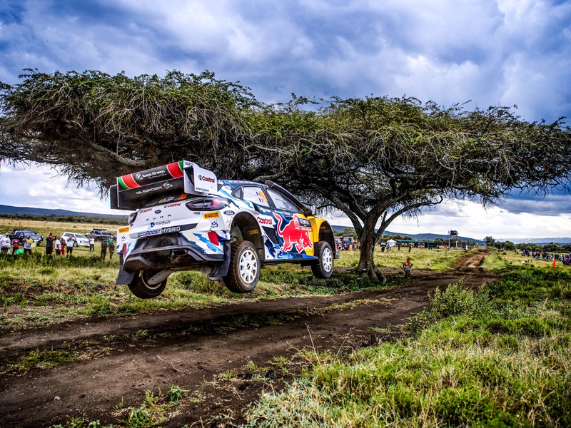 Platz drei auf den harten Pisten Kenias: Adrien Fourmaux / Alex Coria fahren bei der Safari-Rallye erneut aufs Podest - Foto: presseportal.de