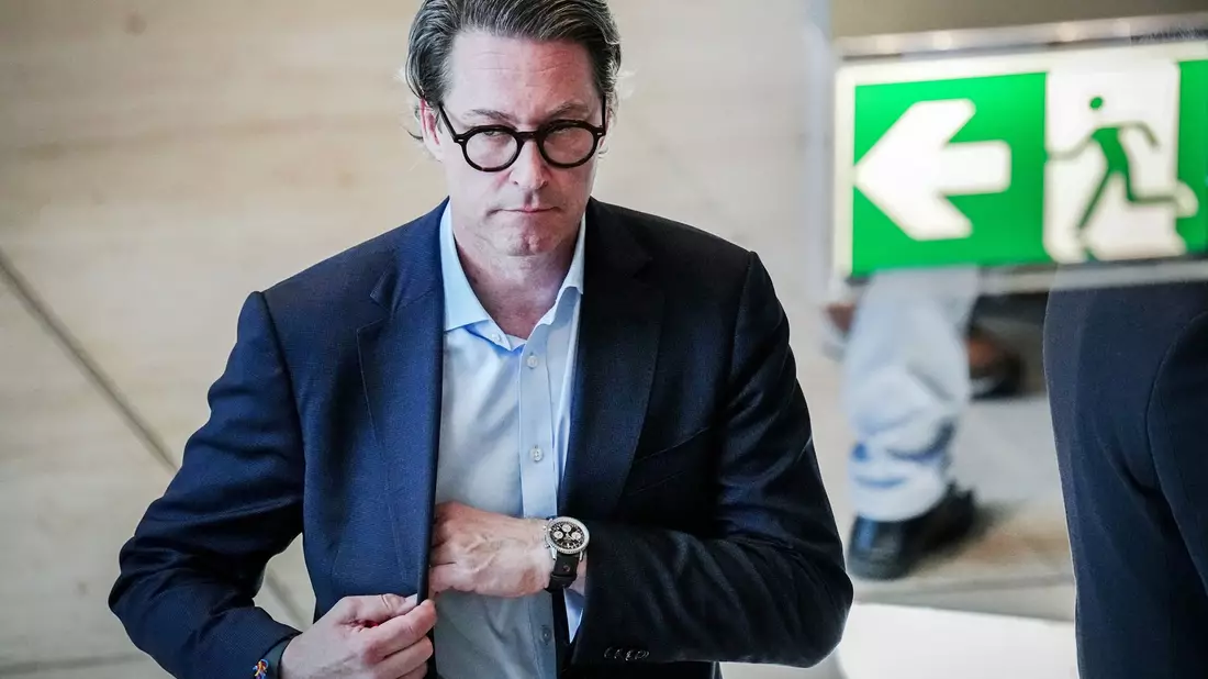 Die Berliner Staatsanwaltschaft hat Anklage gegen den ehemaligen Bundesverkehrsminister Andreas Scheuer erhoben (Archivbild). - Bild: Kay Nietfeld/dpa