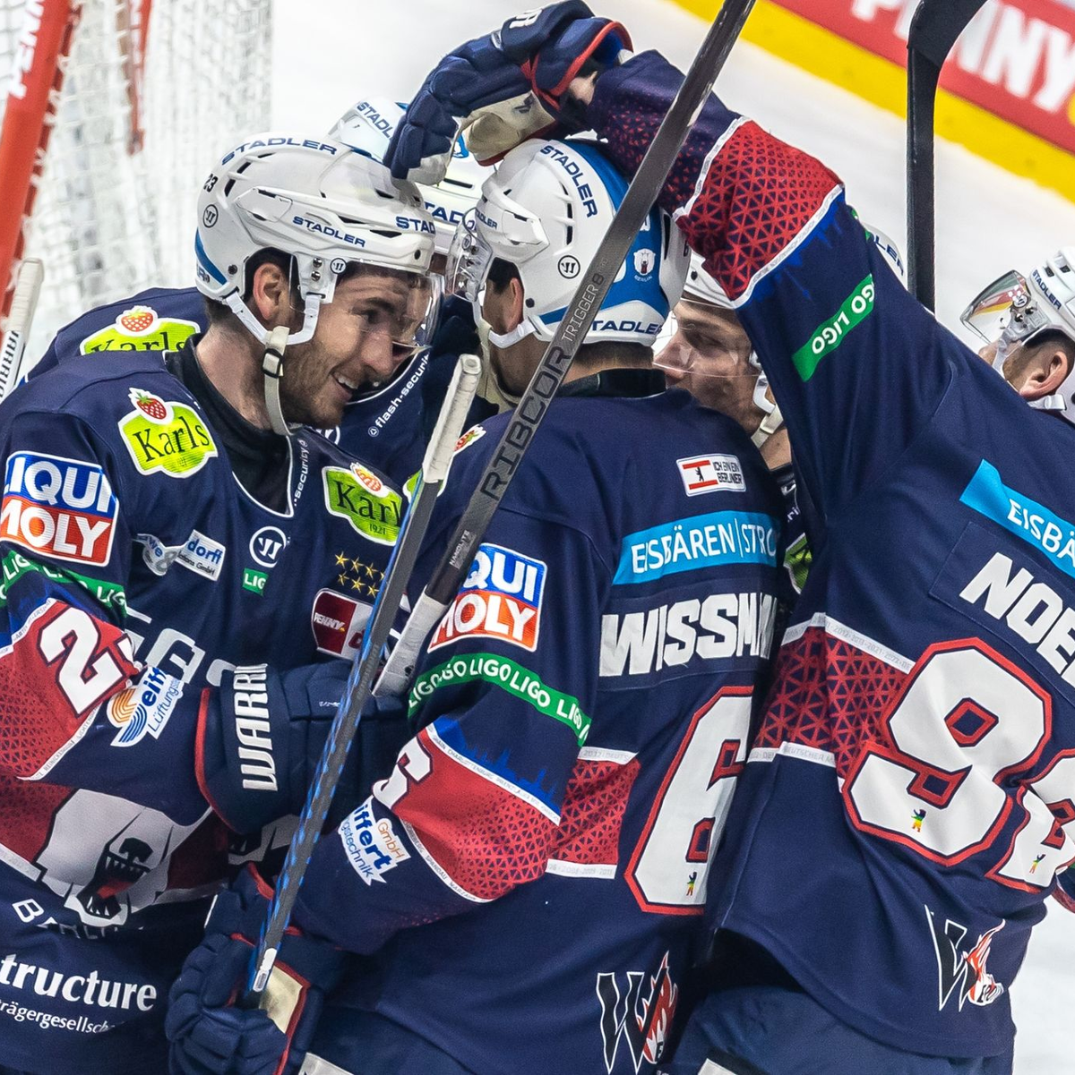 Die Eisbären haben in der Serie gegen Straubing die Führung übernommen. - Foto: Andreas Gora/dpa