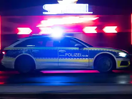 POL-PDTR: Halsbrecherische Flucht vor der Polizei auf einem frisierten Motorroller - Foto: presseportal.de