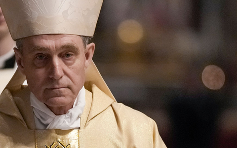 Ein umstrittener Mann in der katholischen Kirche: Erzbischof Georg GĂ€nswein. - Foto: Andrew Medichini/AP/dpa Ein umstrittener Mann in der katholischen Kirche: Erzbischof Georg GĂ€nswein. - Foto: Andrew Medichini/AP/dpa