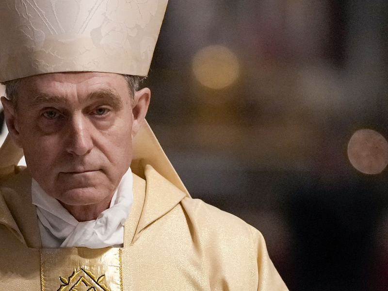 Ein umstrittener Mann in der katholischen Kirche: Erzbischof Georg Gänswein. - Foto: Andrew Medichini/AP/dpa