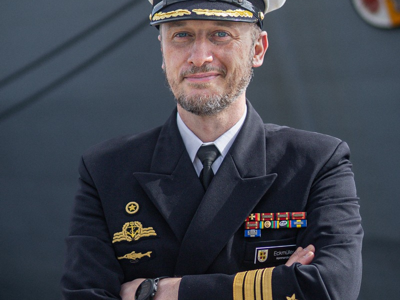 Neue Kommandanten für die Fregatten Mecklenburg-Vorpommern und Sachsen - Foto: presseportal.de