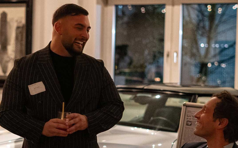 Wohltätigkeitsgala Kinderlachen e.V.: Purple Wings GmbH ermöglicht unvergesslichen Tag im Phantasialand für bedürftige Kinder - Foto: presseportal.de