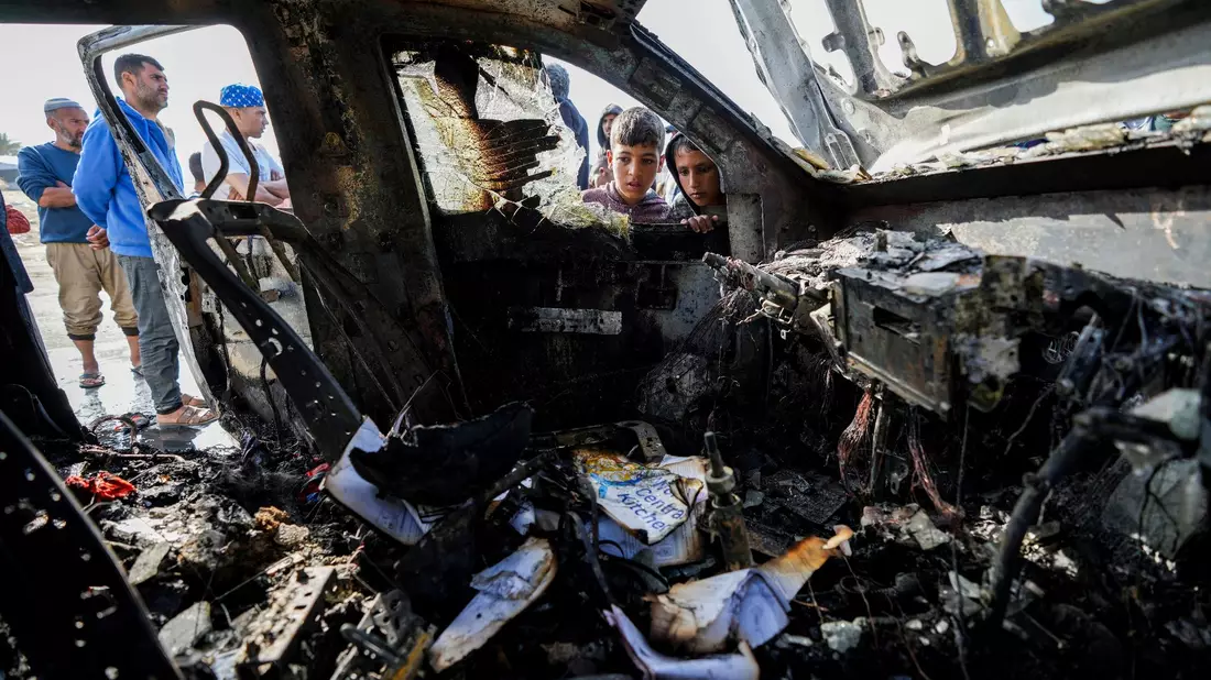 Die Organisation World Central Kitchen will angesichts des Tods ihrer Mitarbeiter ihren Einsatz in der Region sofort stoppen. - Bild: Abdel Kareem Hana/AP