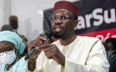 Gilt unter anderem als konservativer Muslim: Ousmane Sonko. - Foto: Sylvain Cherkaoui/AP/dpa