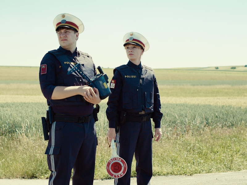 Hektisch geht es bei Polizei-Einsätzen von Andrea (Birgit Minichmayr) und Georg (Thomas Schubert) eigentlich nie zu. - Foto: Majestic/dpa