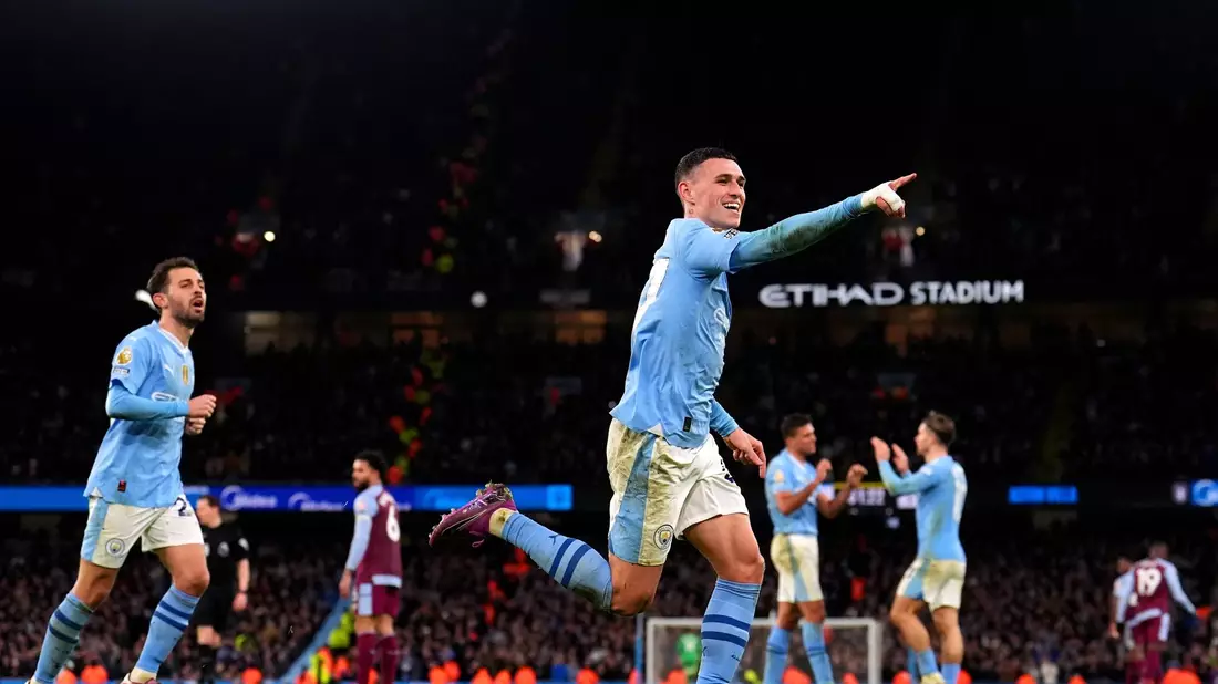 Traf beim 4:1 von Manchester City gegen Aston Villa drei Mal: Phil Foden. - Bild: Martin Rickett/PA Wire/dpa